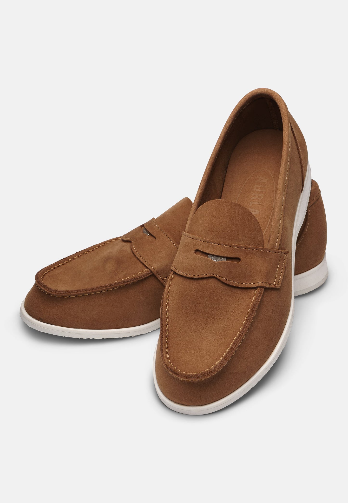 Aurlandskoen Wangen Sand Nubuck - sporty pennyloafer i sandfarget nubuck